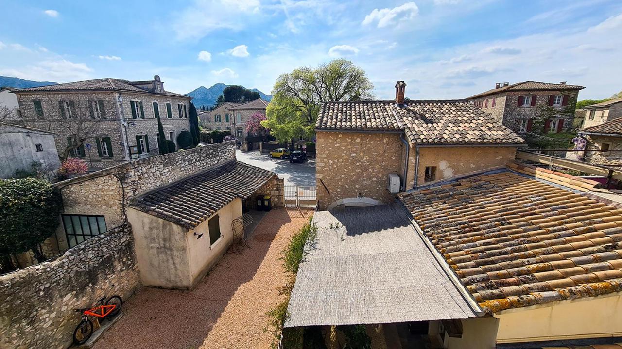 Le Jardinet De Rosa Maison De Village Eygalières Exterior foto
